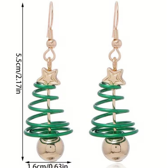 Christmas Tree Earrings 🎄 - Picture 8 of 9